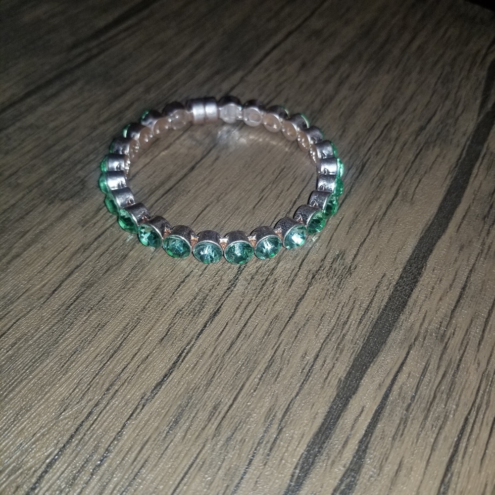 Plunder Gold with Green Rhinestone Magnetic Bangle Bracelet